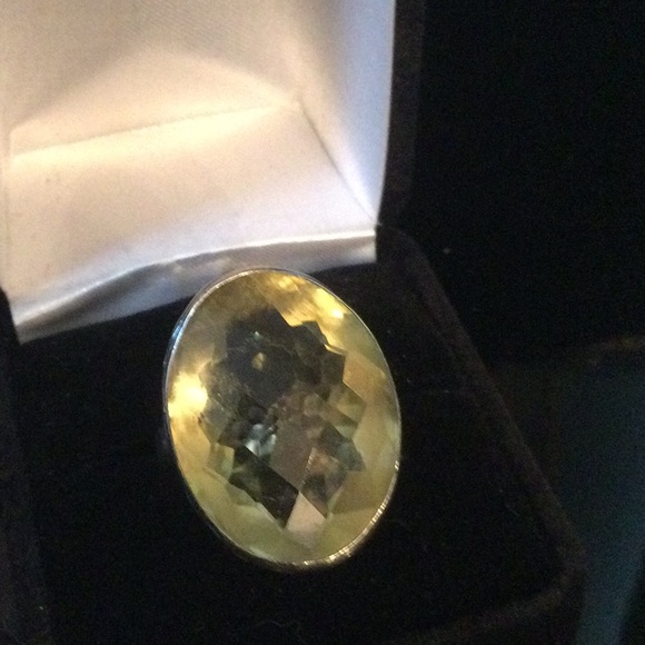 Genuine Lemon Quartz Ring Checkerboard Faceting - Picture 9 of 9